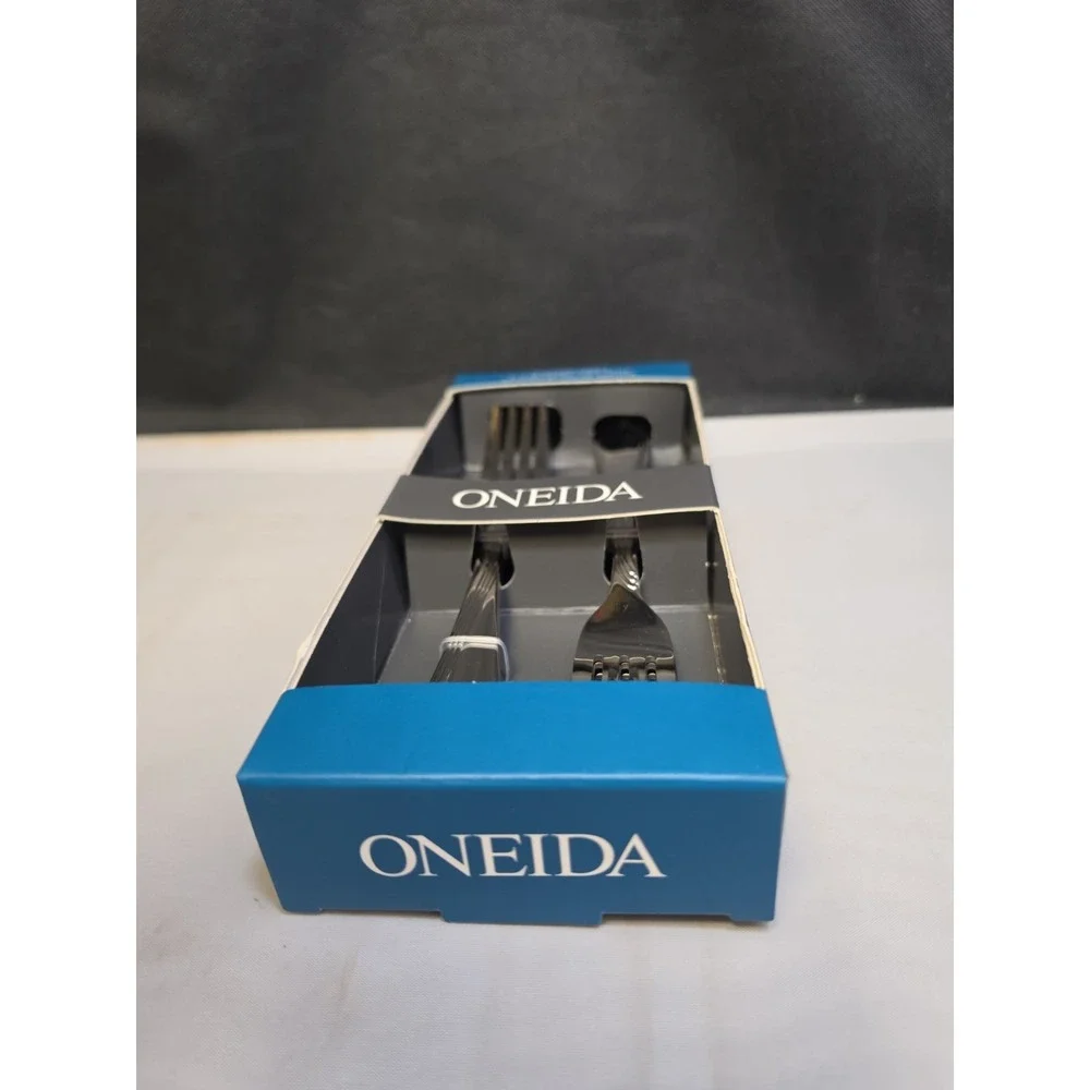 Oneida flatware set